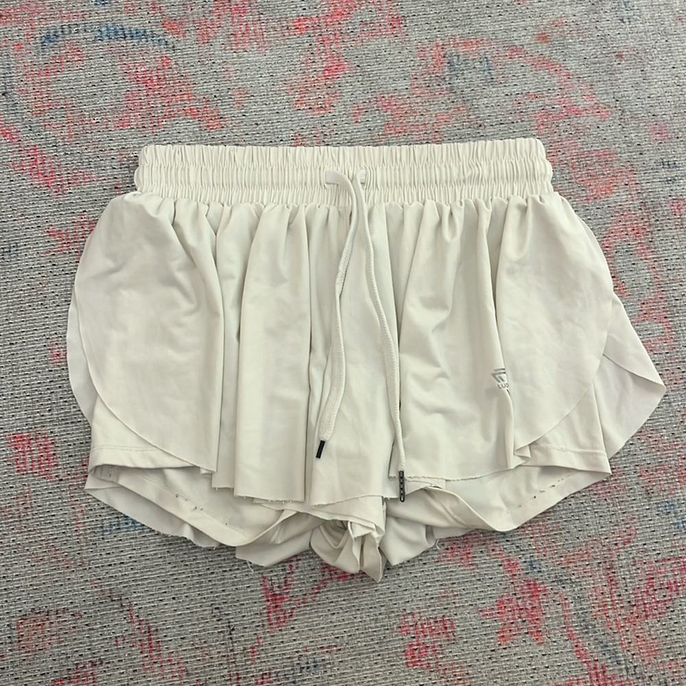 white amazon flowy shorts